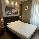 佩鲁吉诺酒店 3*